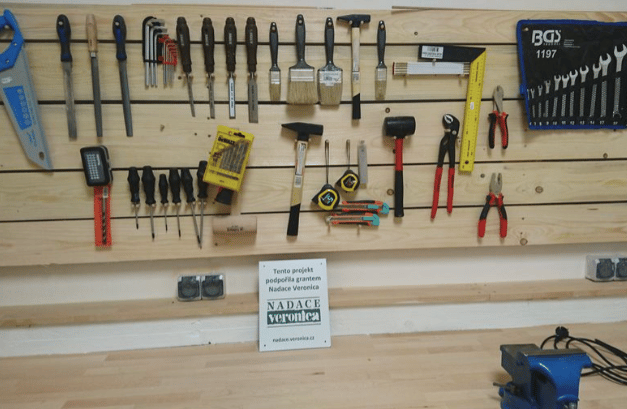 Sdílená dílna ve Skautském institutu