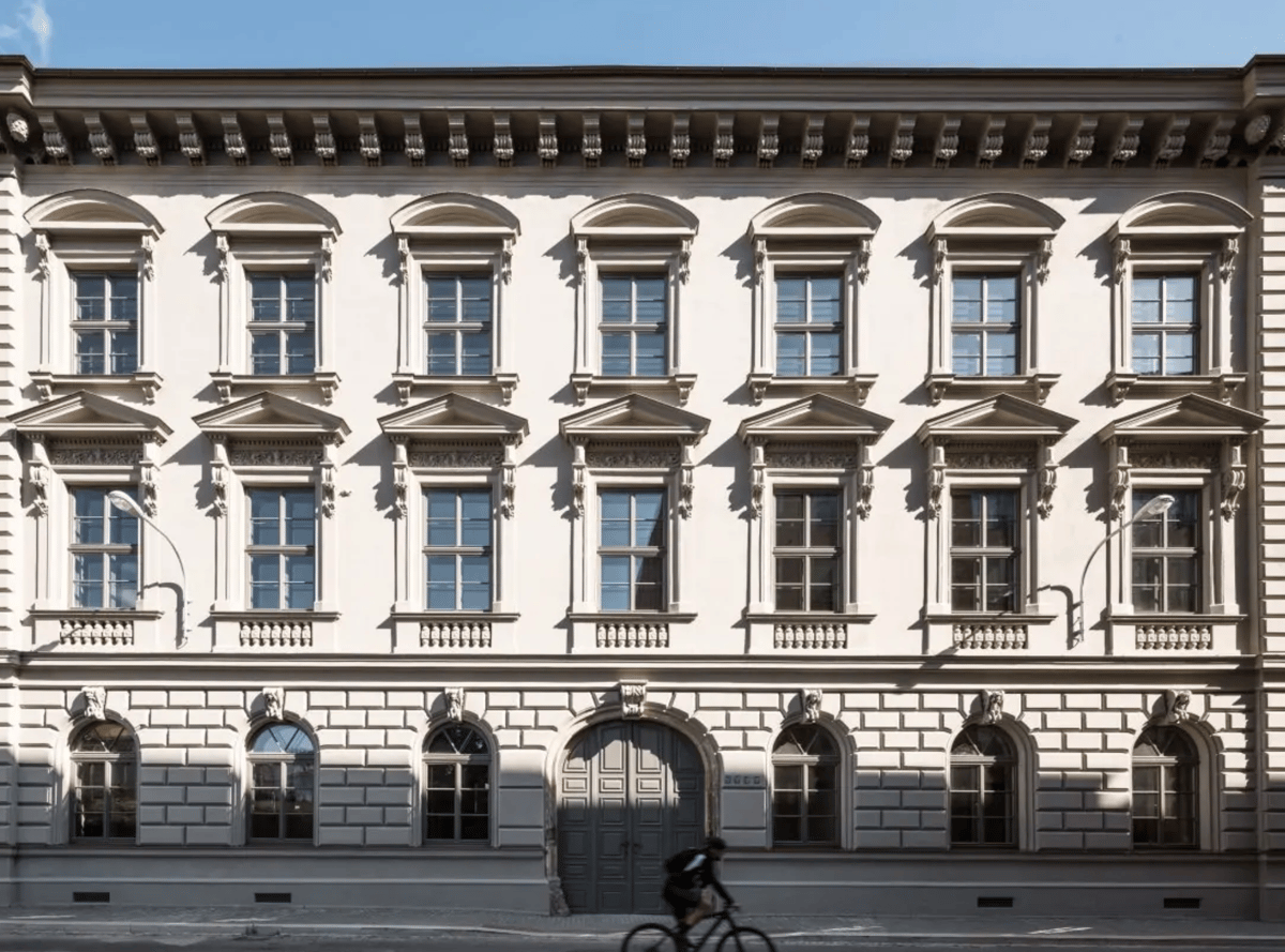 Průčelí Bochnerova paláce