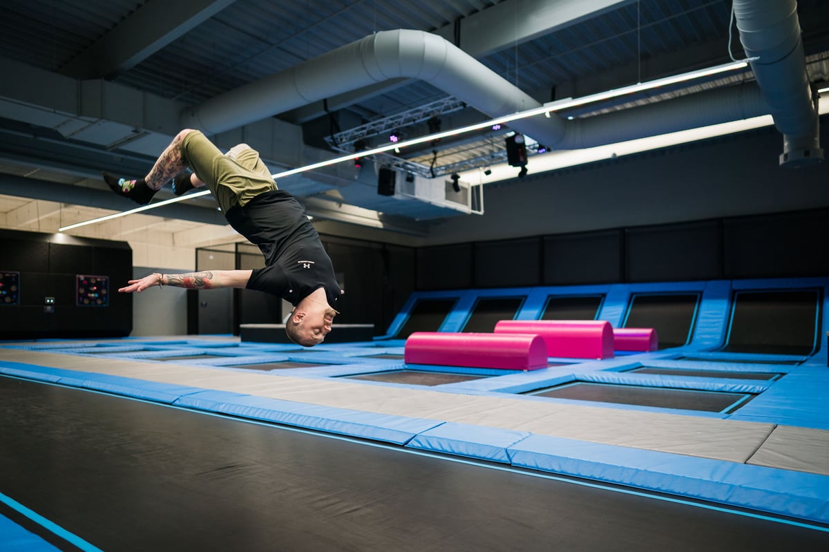 Milujete adrenalin? Navštivte největší trampolínovou halu v Česku.