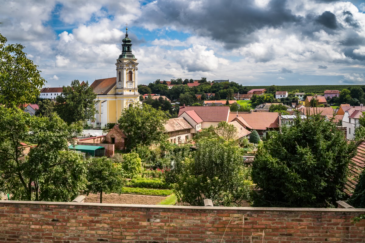 Čejkovice.
