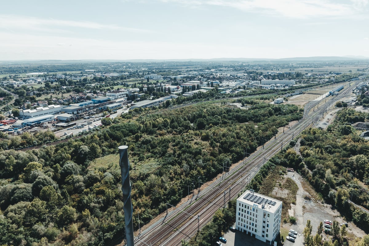 Vyhlídka Sky View 111, AZ Tower