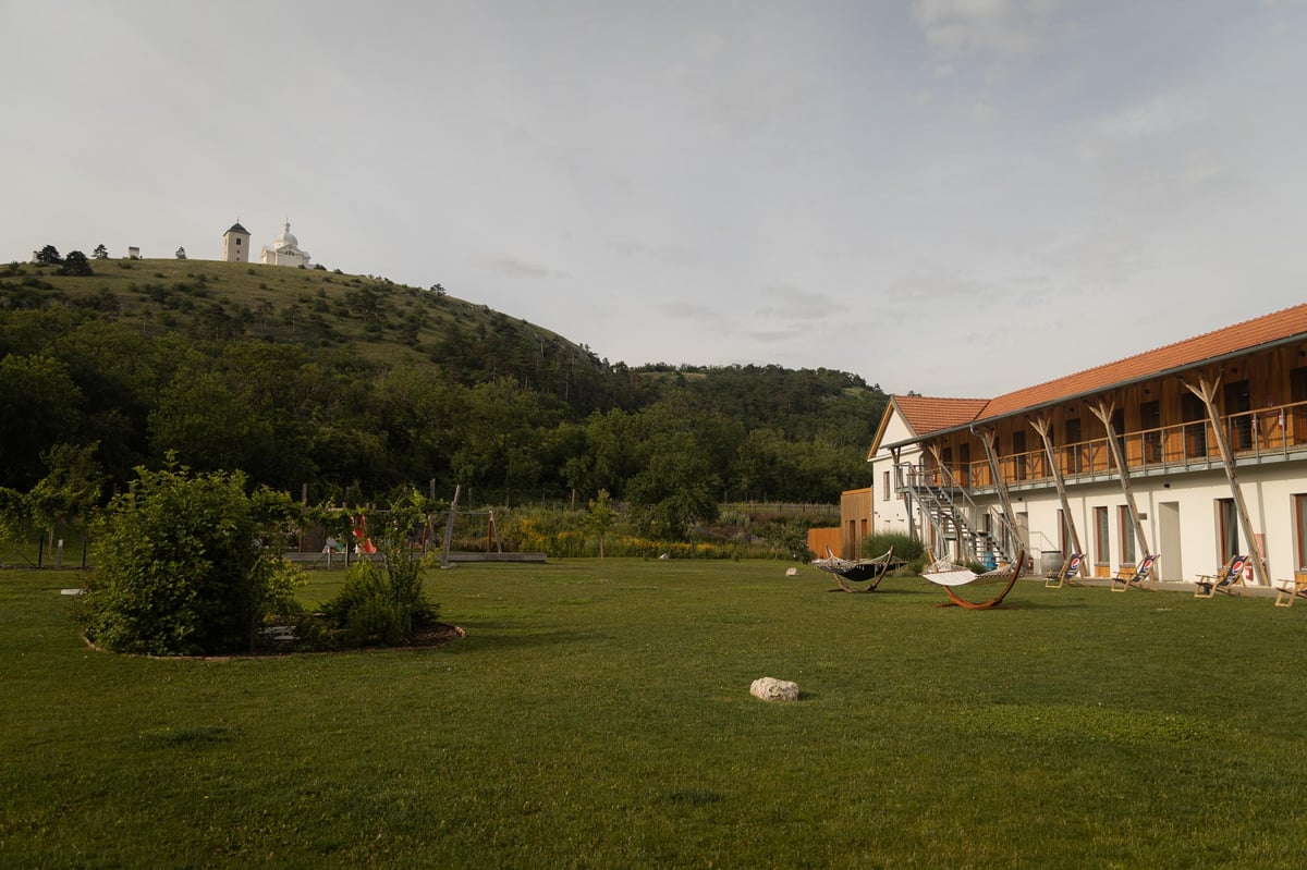 Součástí pobytu jsou dechberoucí výhledy na Svatý kopeček.