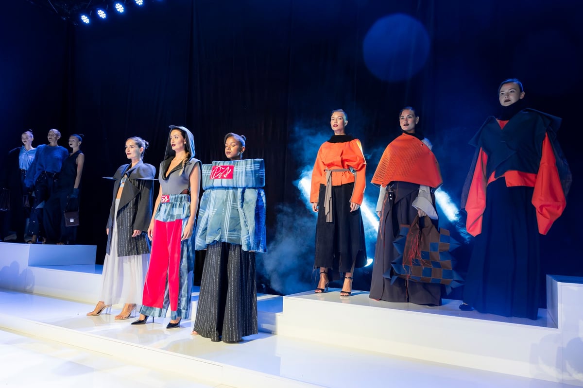 Soutěž YOUNG TOP STYL DESIGNER  nabídne v pátek dopoledne přehlídku 50 modelů z 11 odborných škol.