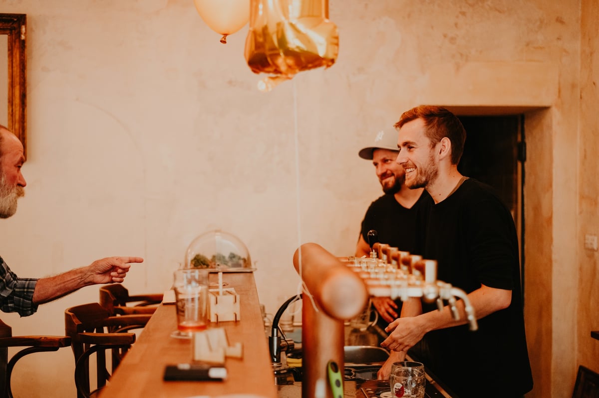 Suchému únoru přejí v hospůdce na dobré cestě