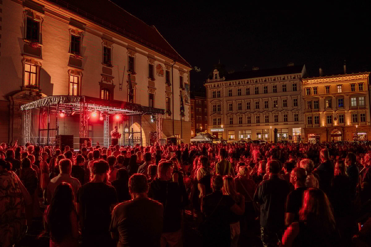 Večerní pohoda u Trojice.