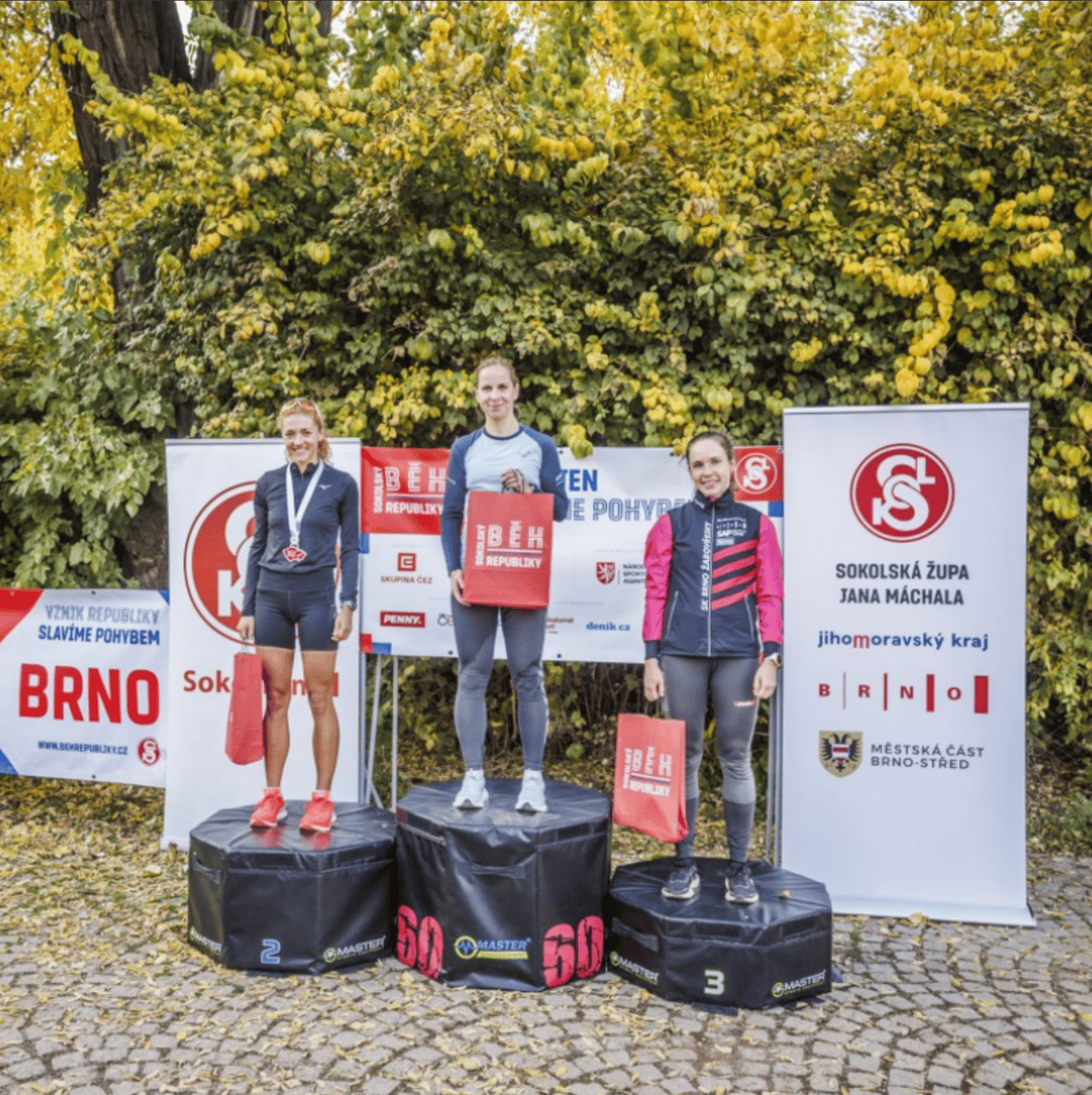 Výherci ženské kategorie běhu