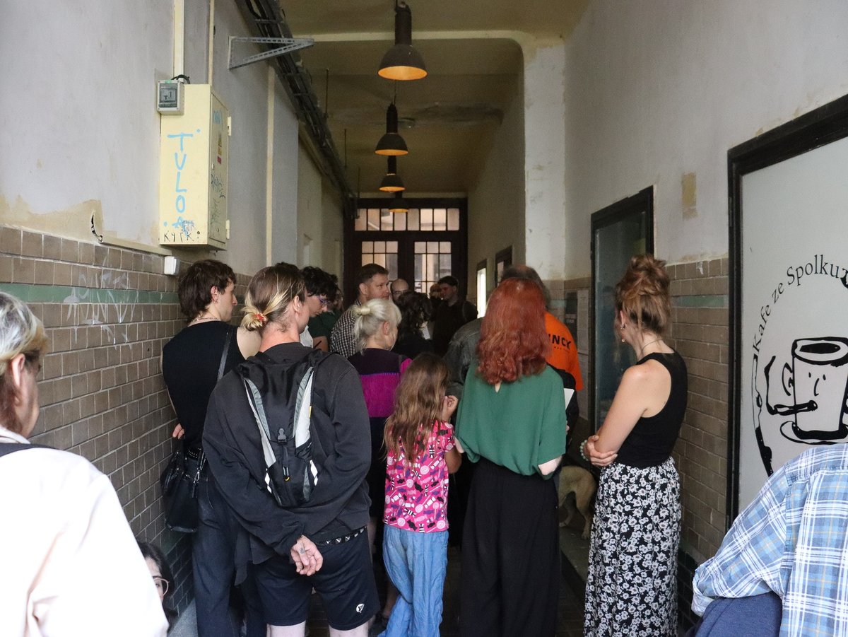 Vernisáž výstavy Dreams of Suburbia Alžběty Hrnčiarové