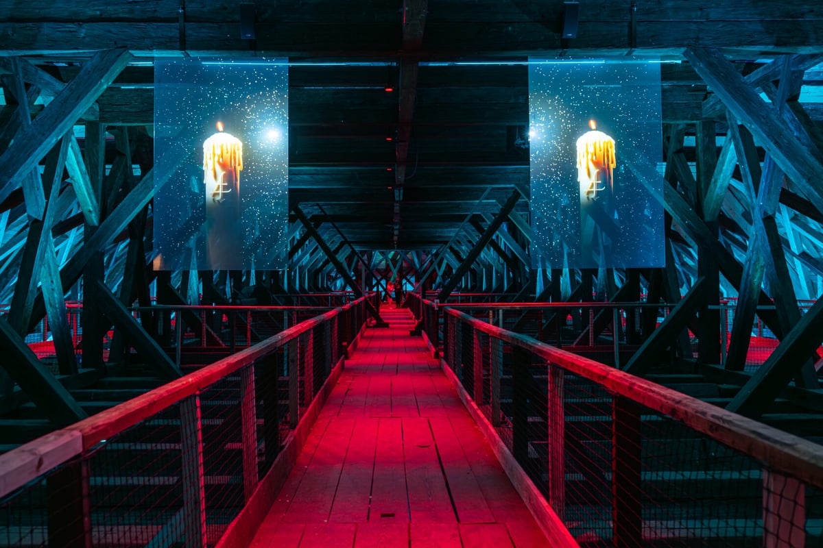 Multimediální expozice v podkroví kostela sv. Jakuba