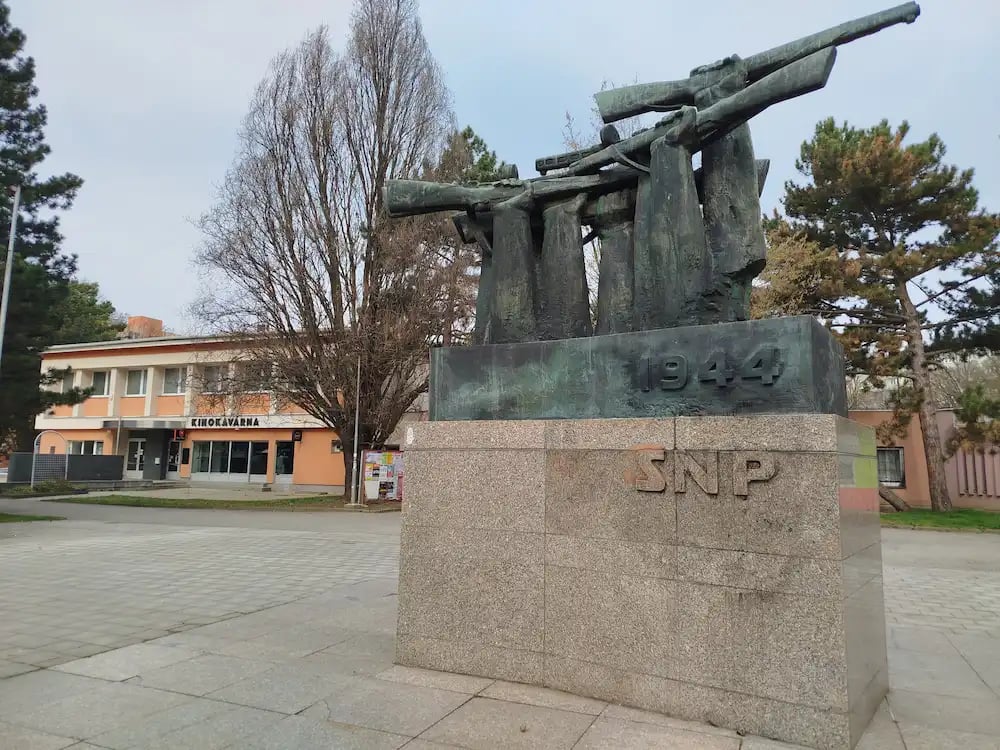 Náměstí Slovenského národního povstání