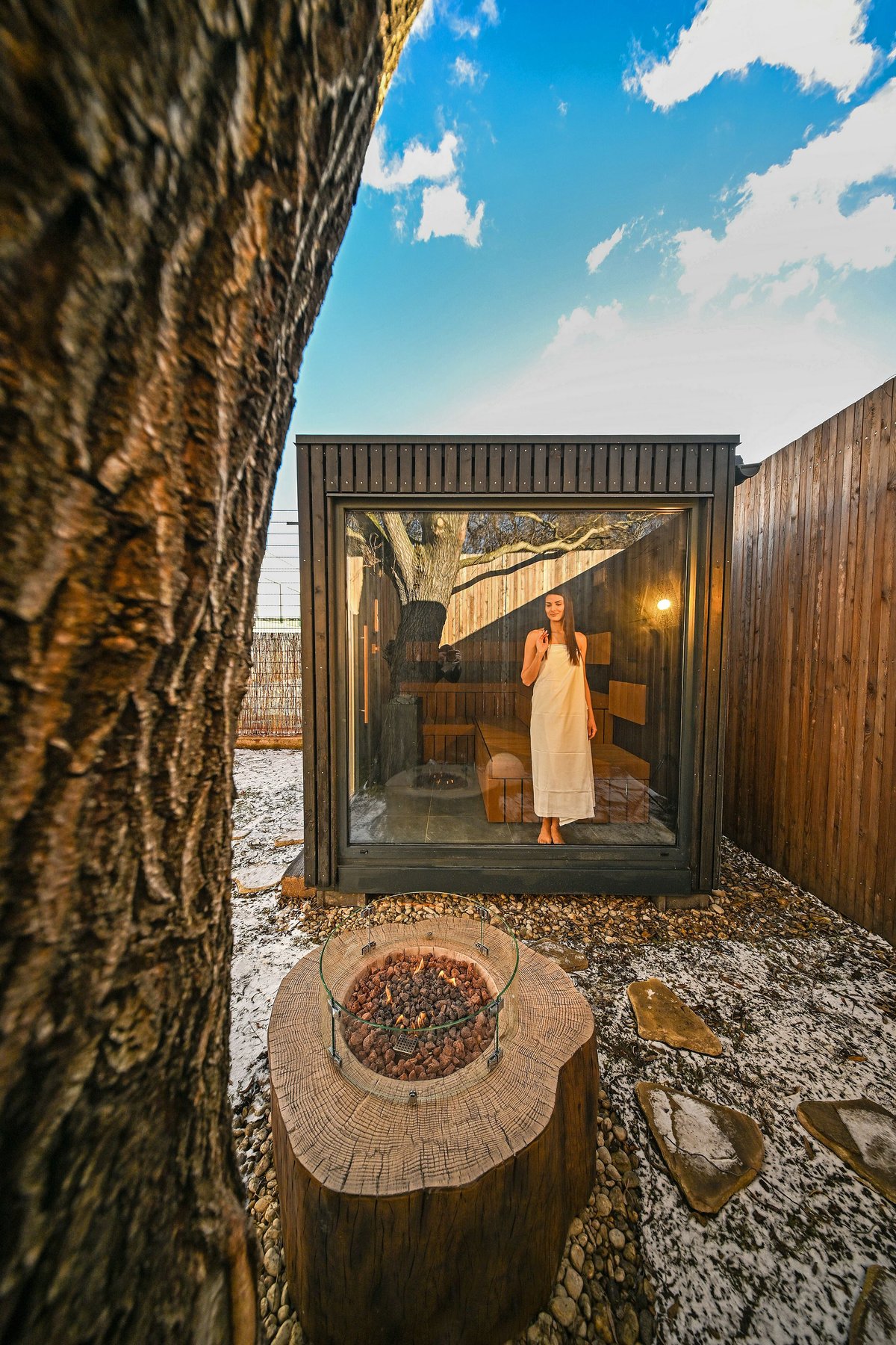 Sledování plamenů má prokazatelně uklidňující účinky na lidskou psychiku.