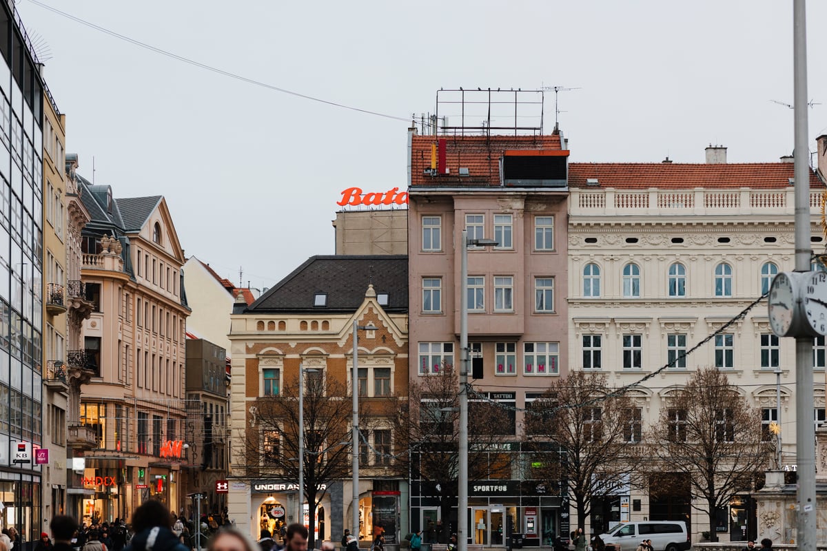 Zbytek světelných novin dnes