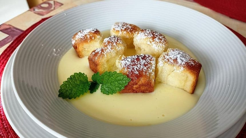 Pokud holdujete silnému rumovému krému, vydejte se do Eatology.