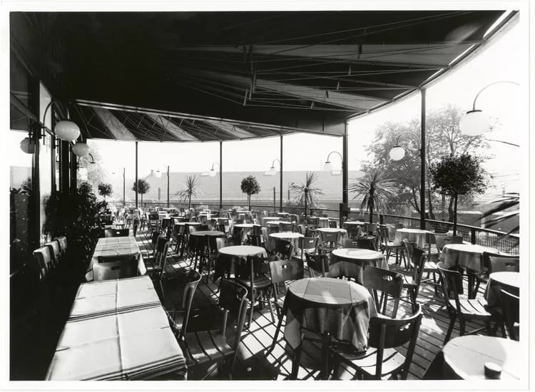 Terasa kavárny v Paláci Morava