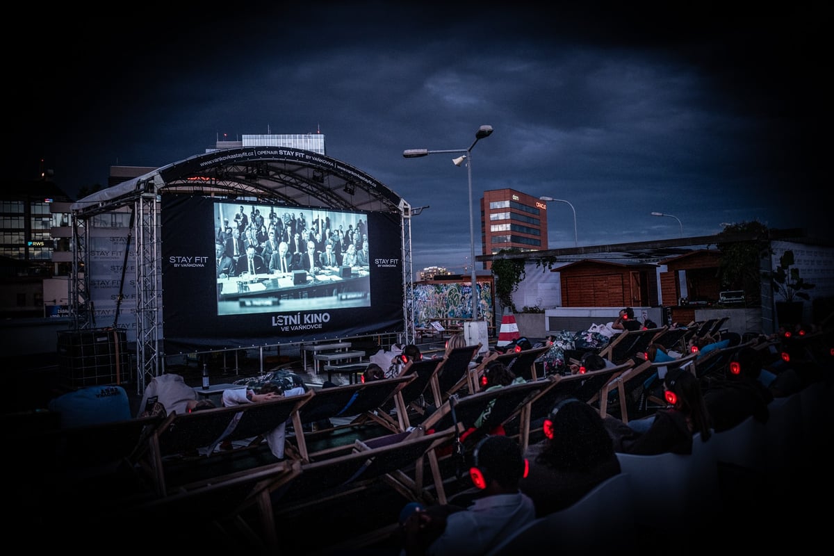 Letní kino na střeše Vaňkovky