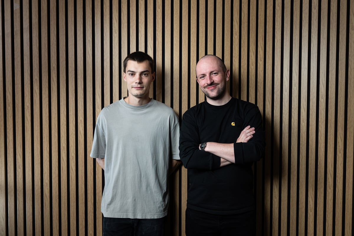 Čeká vás také debata s Erikem Taberym a autory podcastu Vládneme, nerušit.