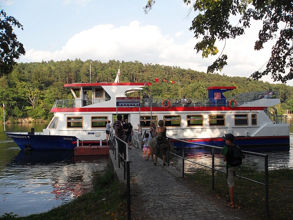 Přehrada