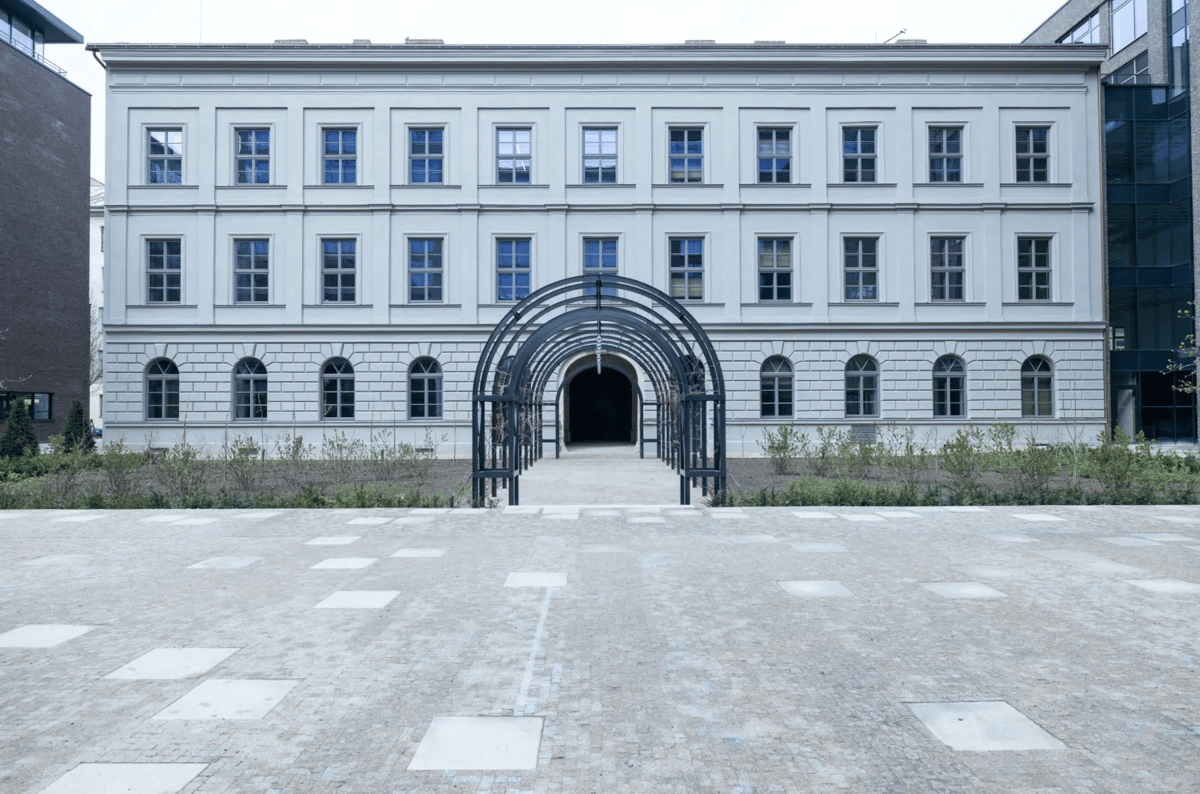 Dvorní průčelí Bochnerova paláce