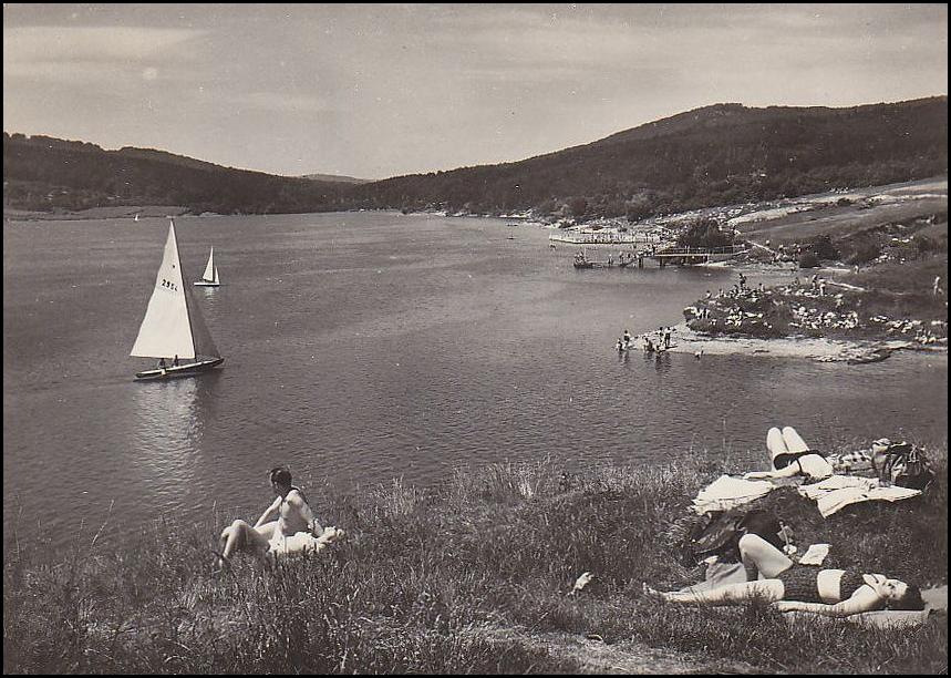 Přehrada v 50. letech.