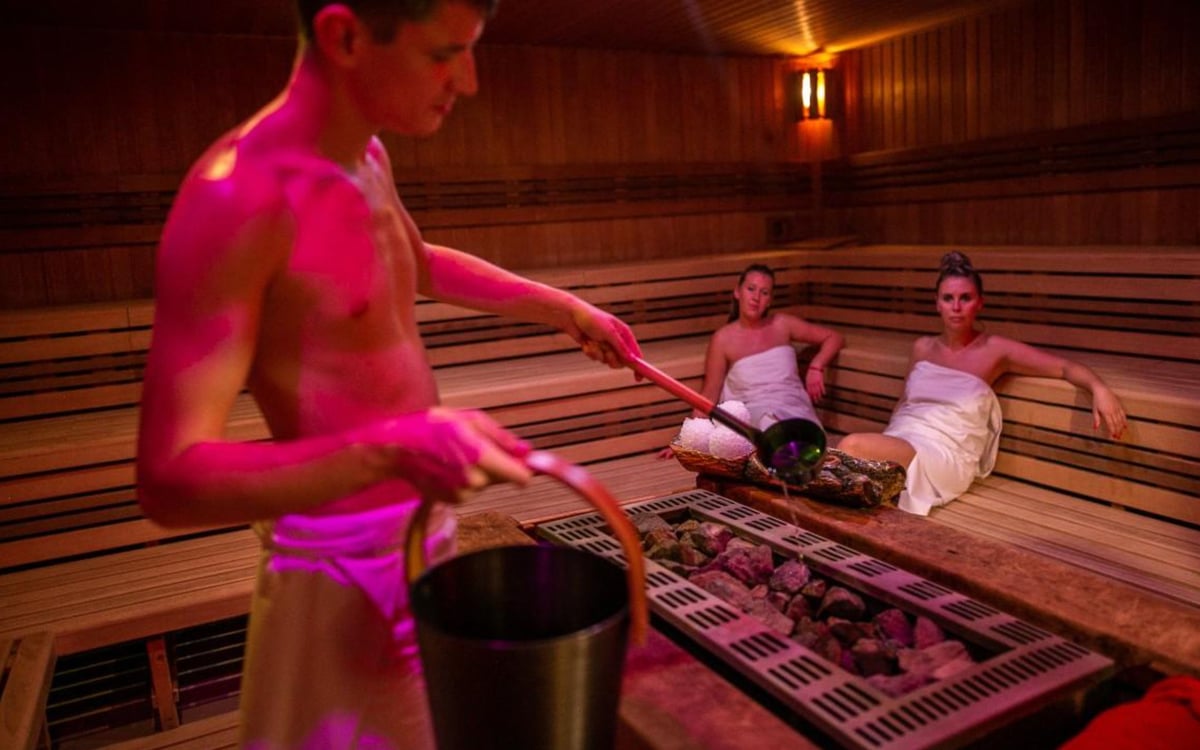 Polévaní kamenů, Infinit