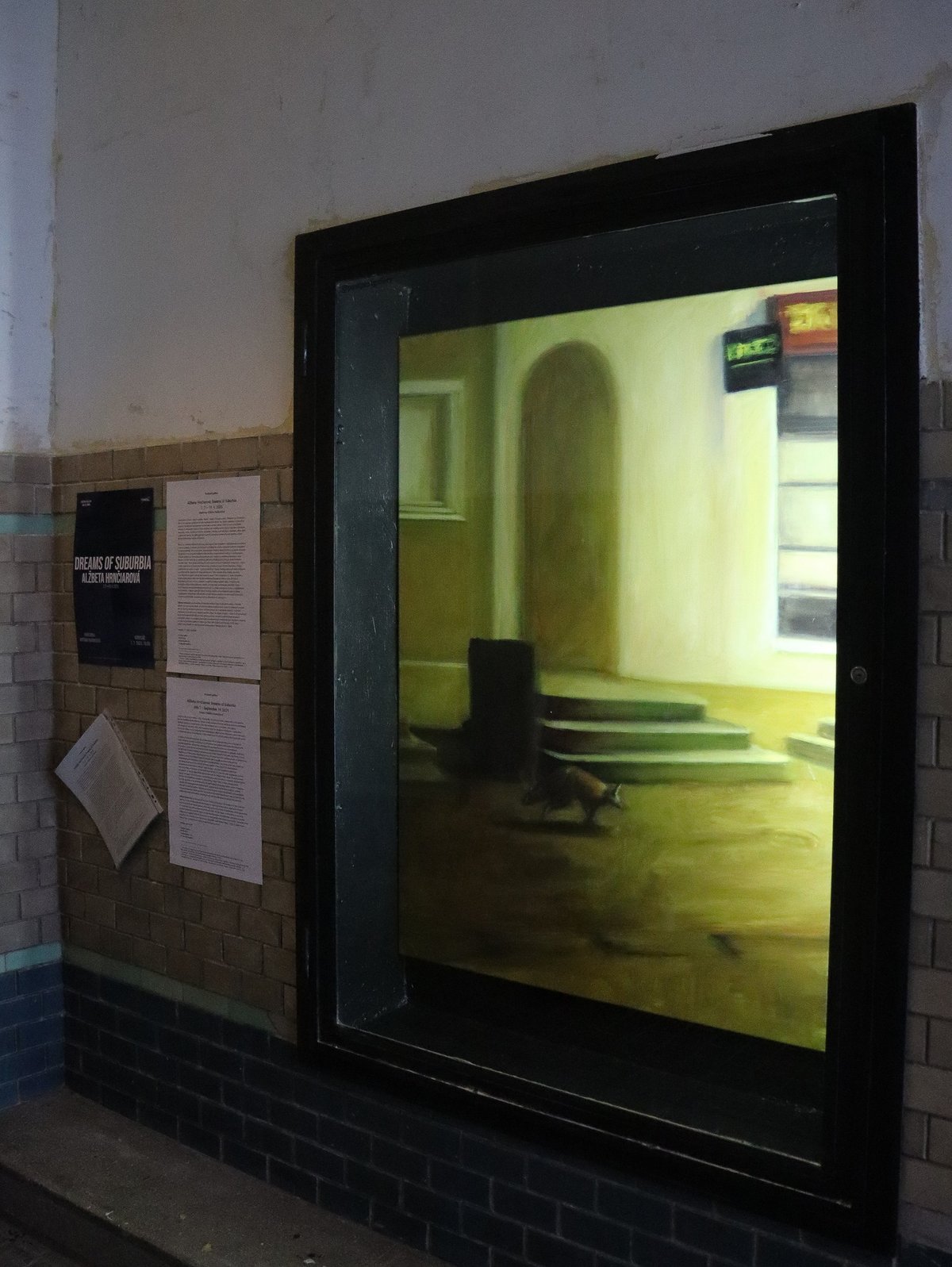 Aktuální výstava Dreams of Suburbia Alžběty Hrnčiarové