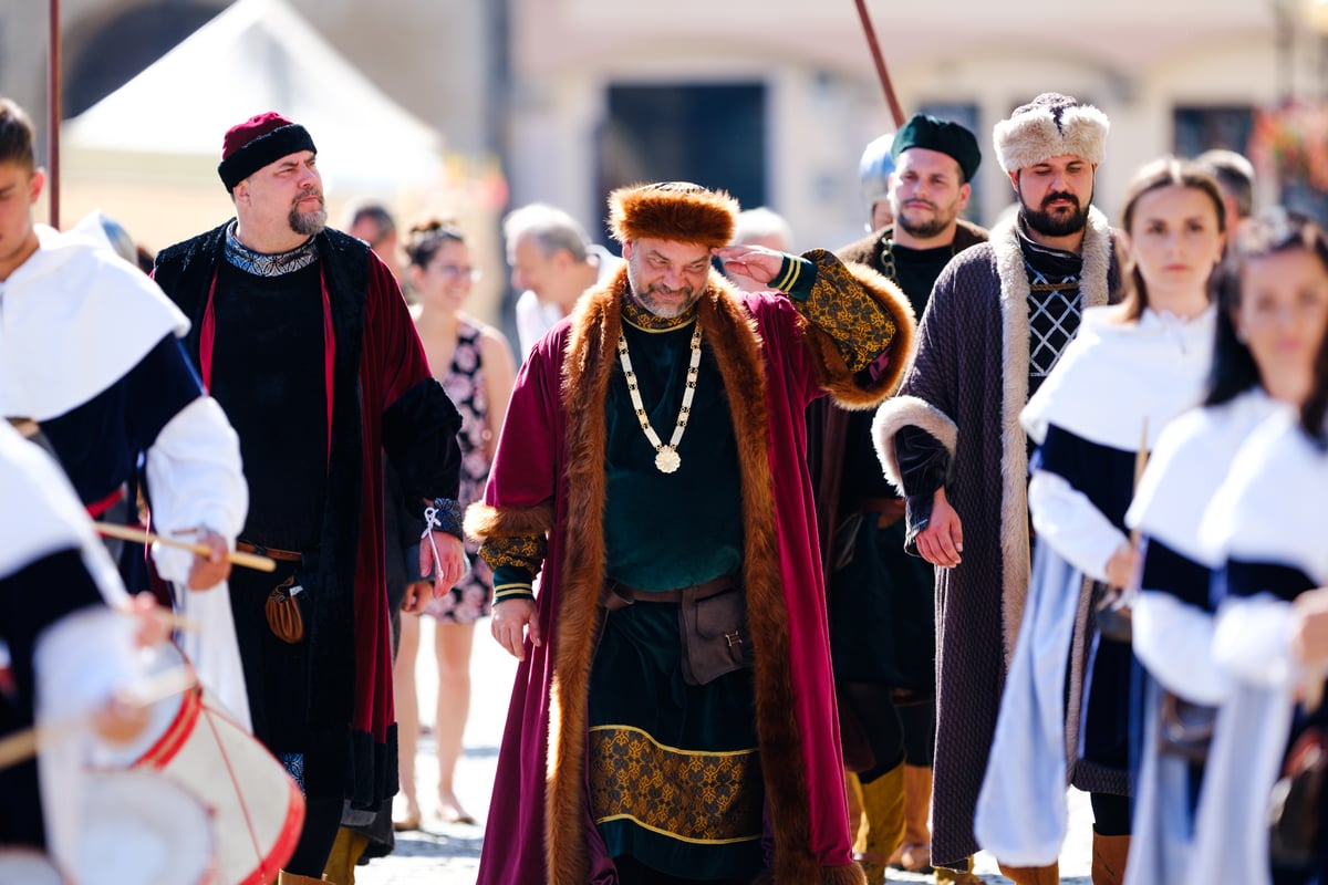 Na vinobraní se mimo jiné představí také historické průvody.