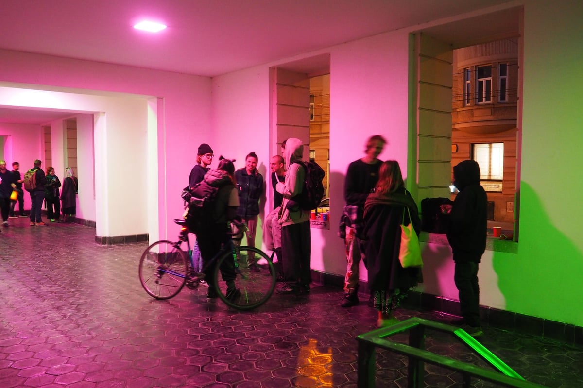 Vernisáž výstavy Acting out of character Jana Bražiny, 2022