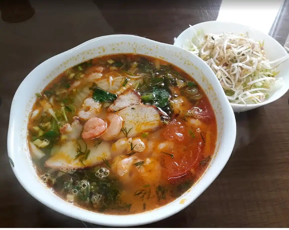 Navštivte vyhlášené bistro na Olomoucké Bistro Ngoc Tháng Quán