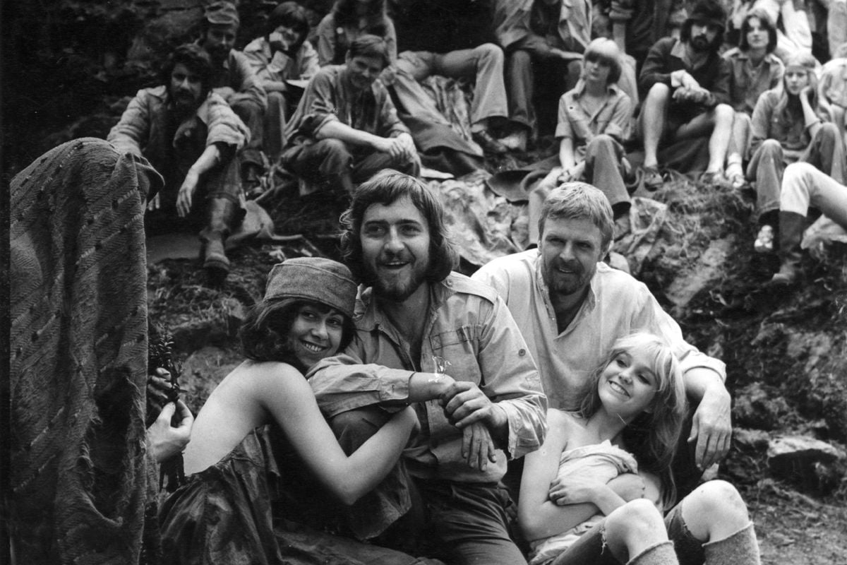 Balada pro banditu Husa na provázku