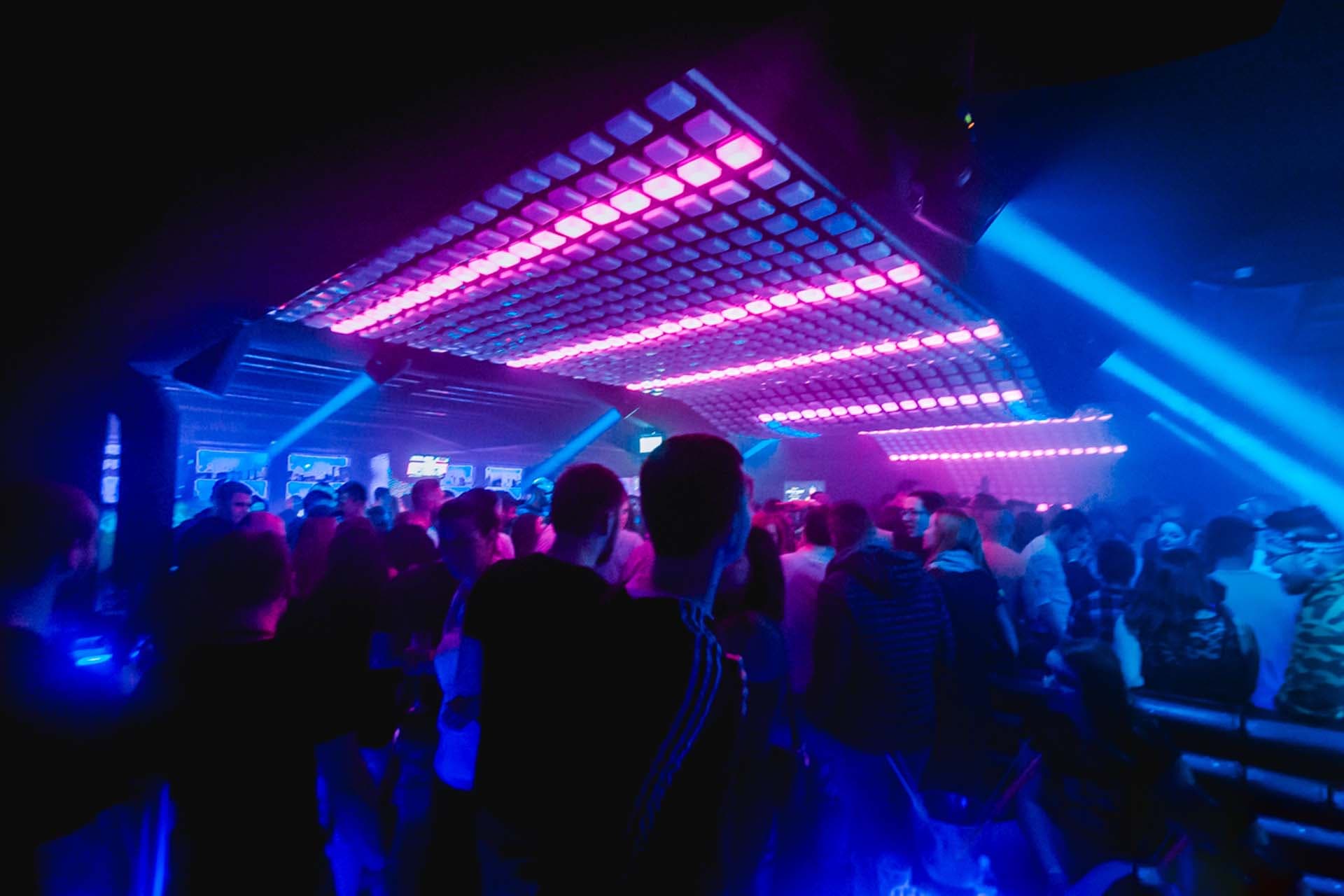 Saturday Night w. Alex Level