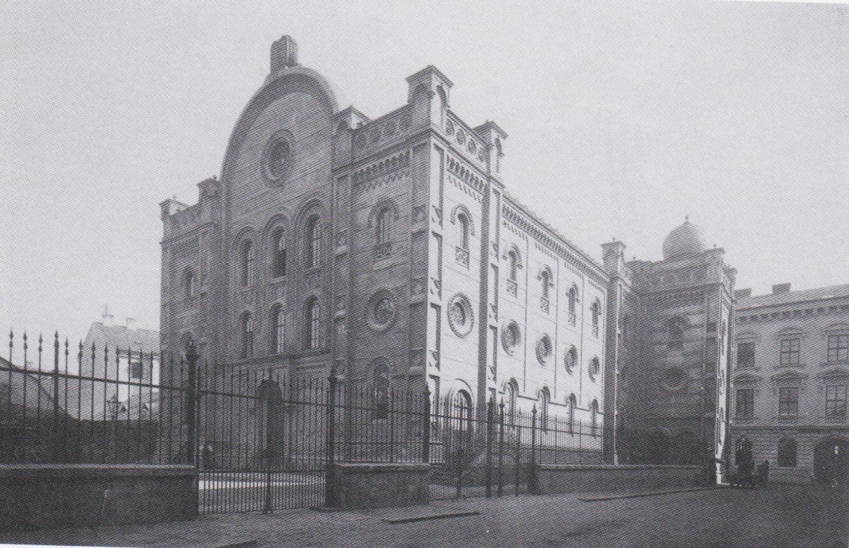 Velkou synagogu vypálili nacisté. Po 87 letech její příběh ožívá