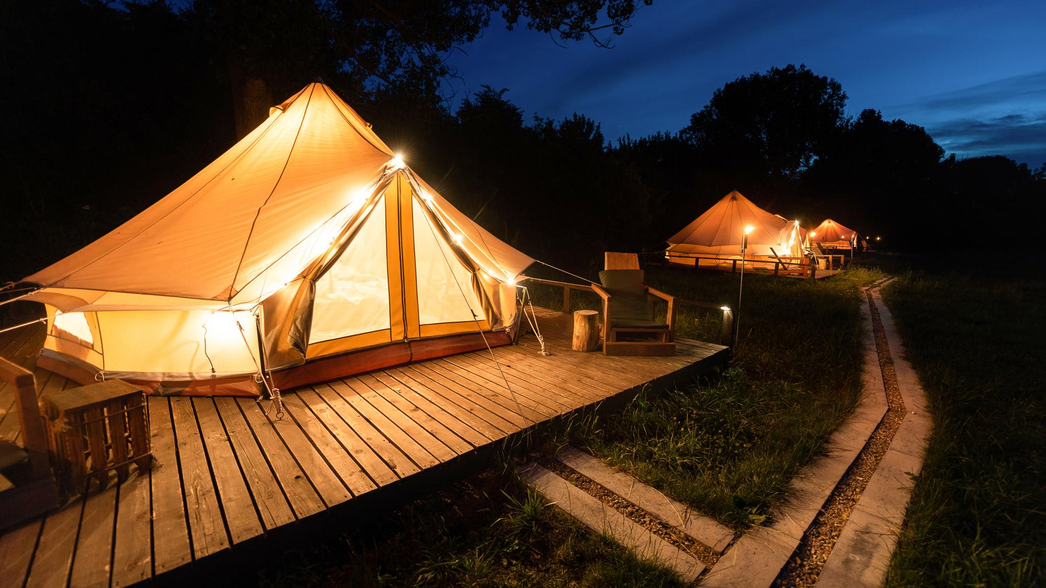 Glamping zažívá v Česku raketový boom