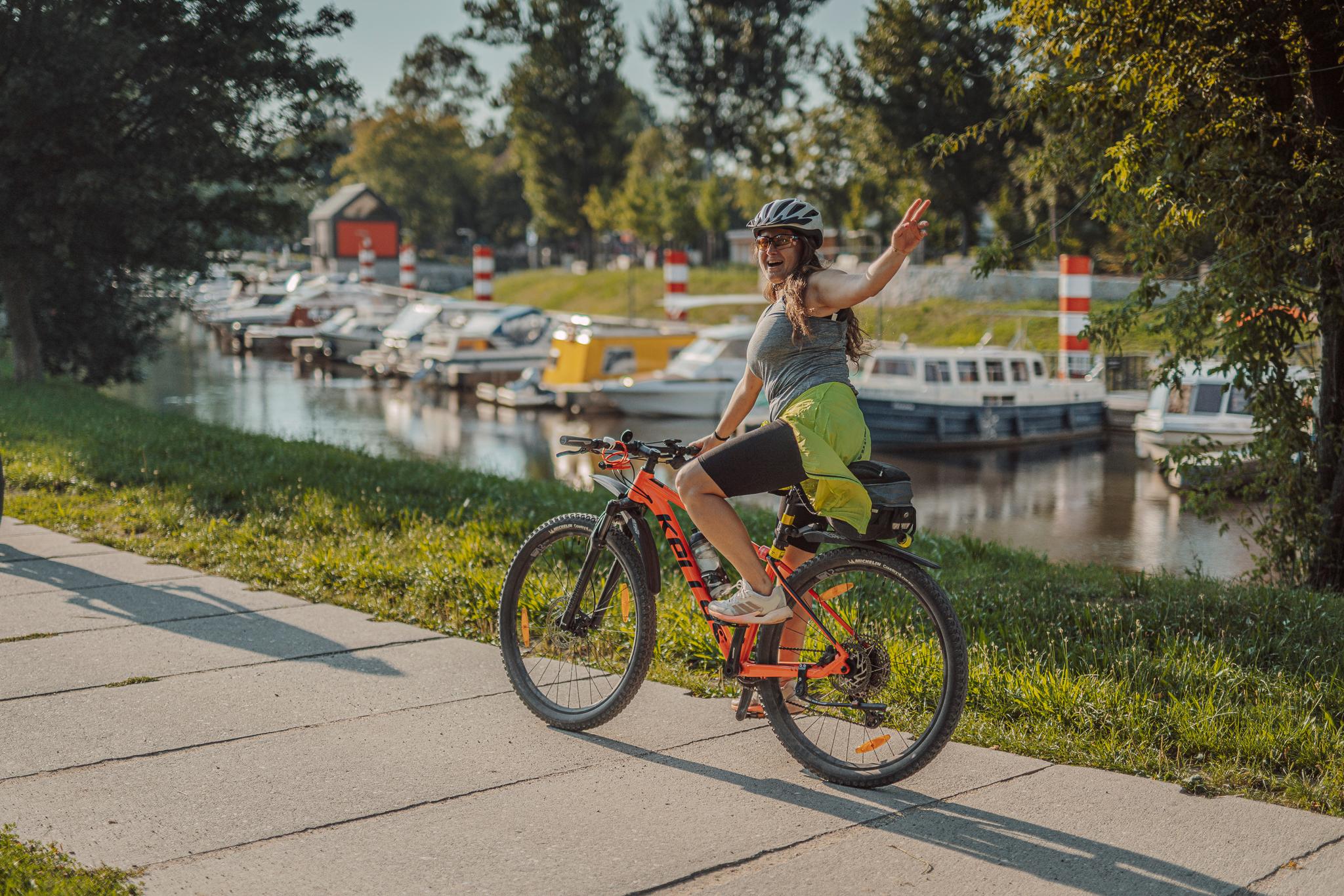 Křížem krážem kolem Baťova kanálu.