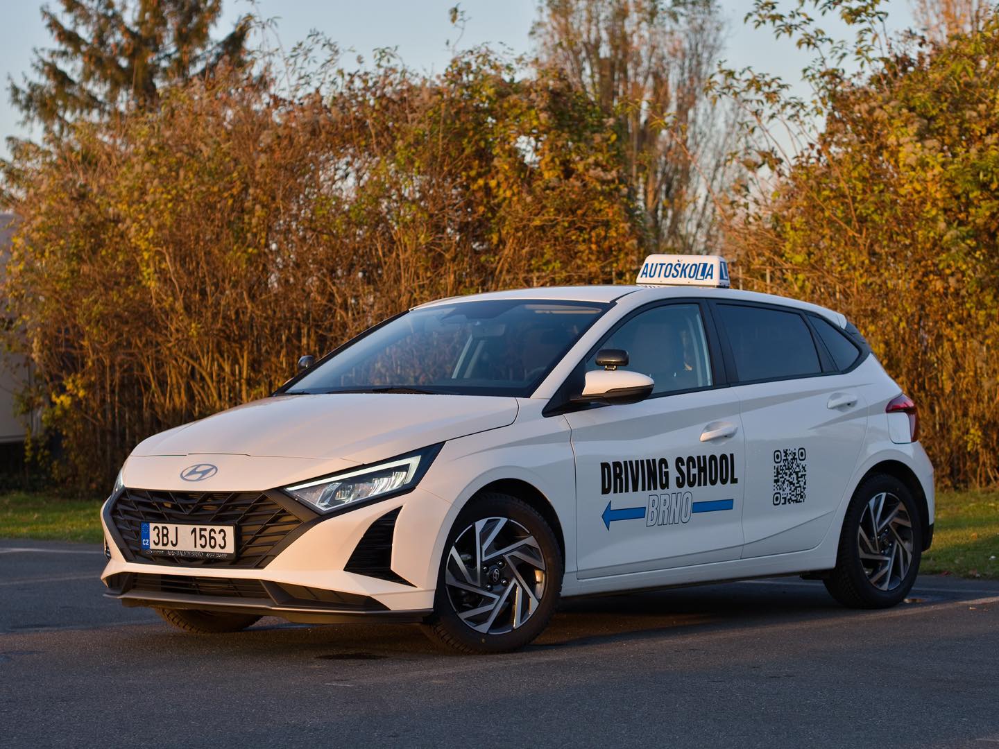 Hledáš jistotu i za volantem? Jsi na správné adrese.