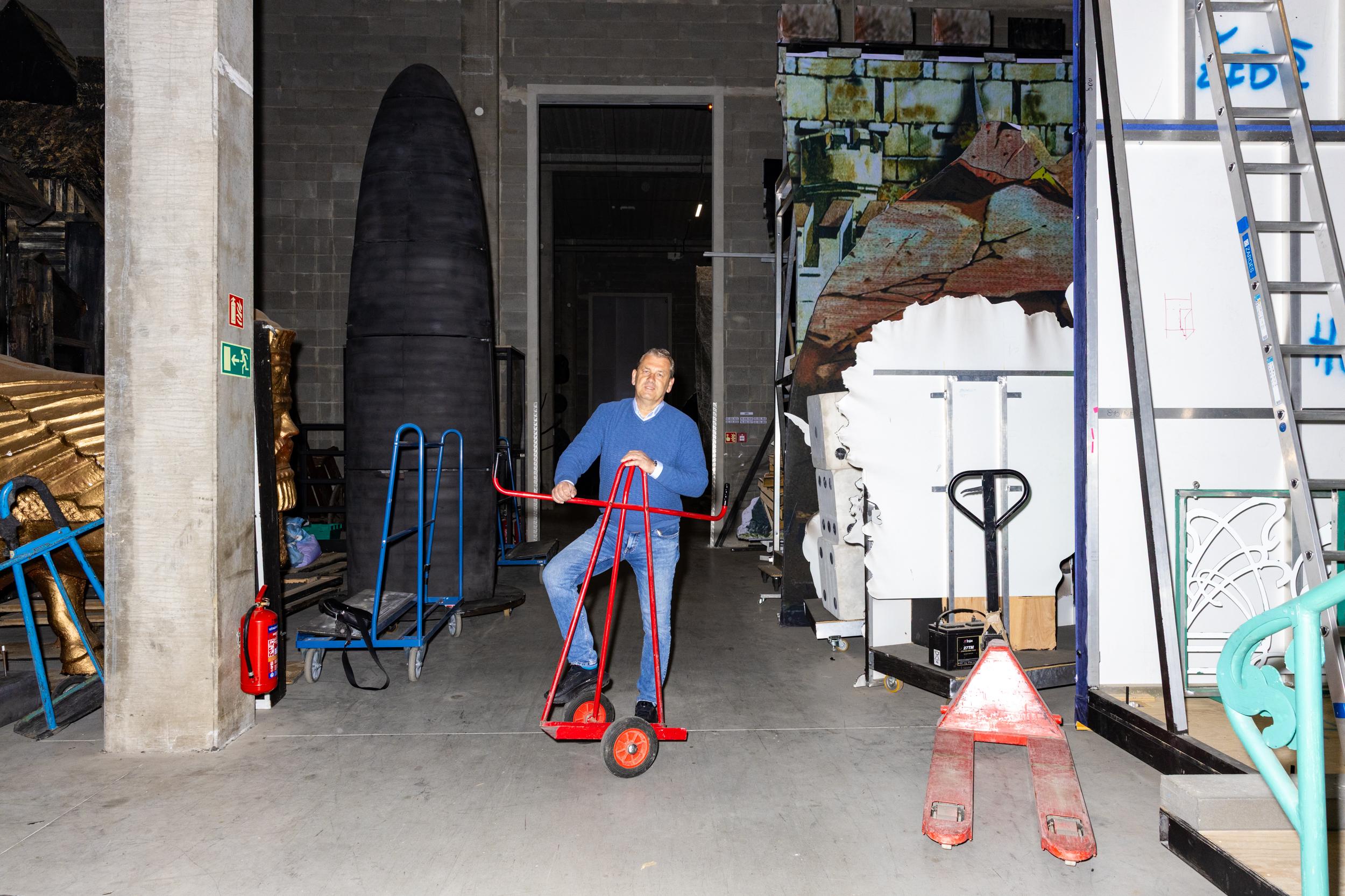 Ve skladu kulis Městského divadla Brno