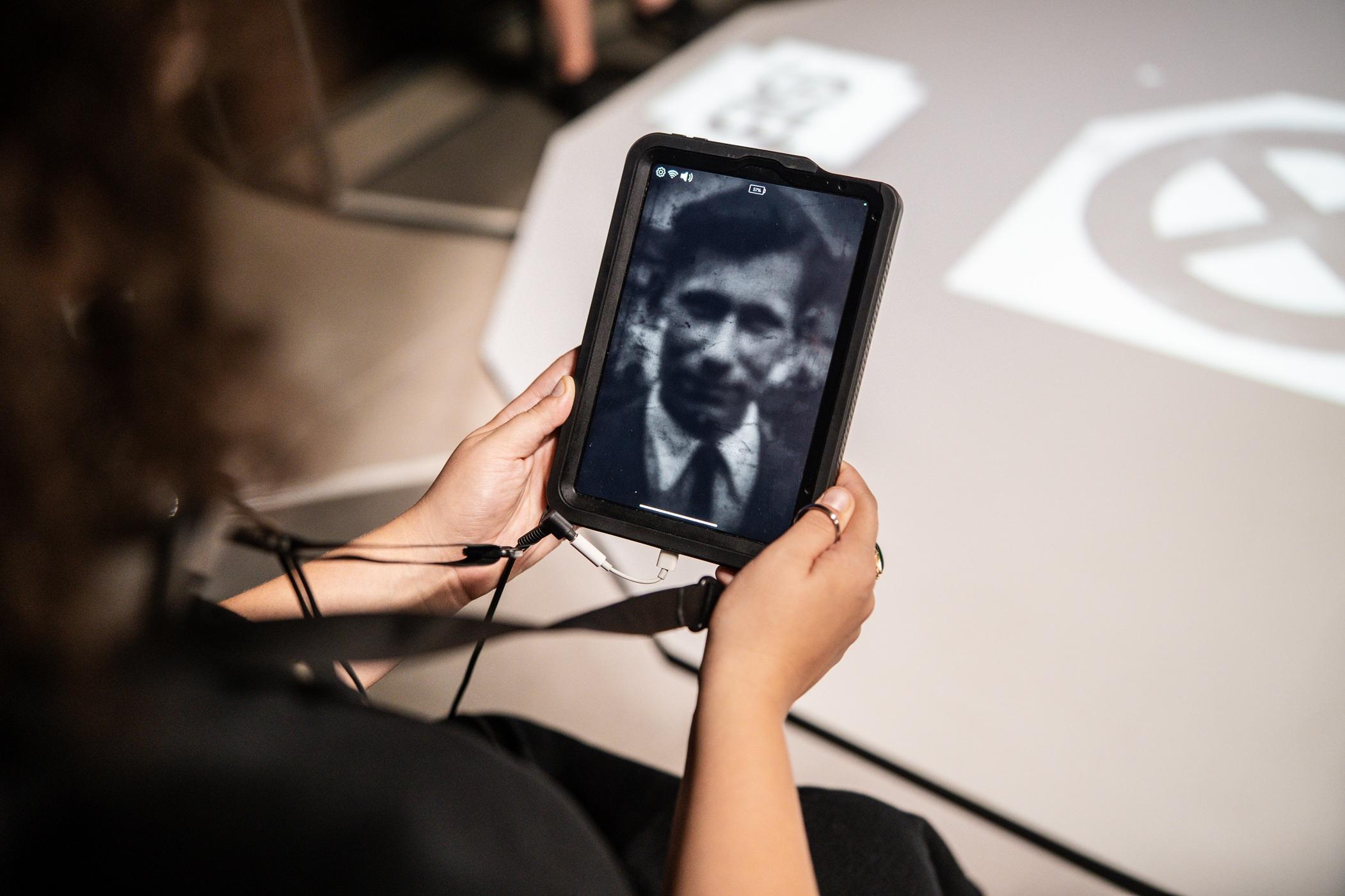 Vydejte se do expozice Tichá hrdinství – klidně i z gauče