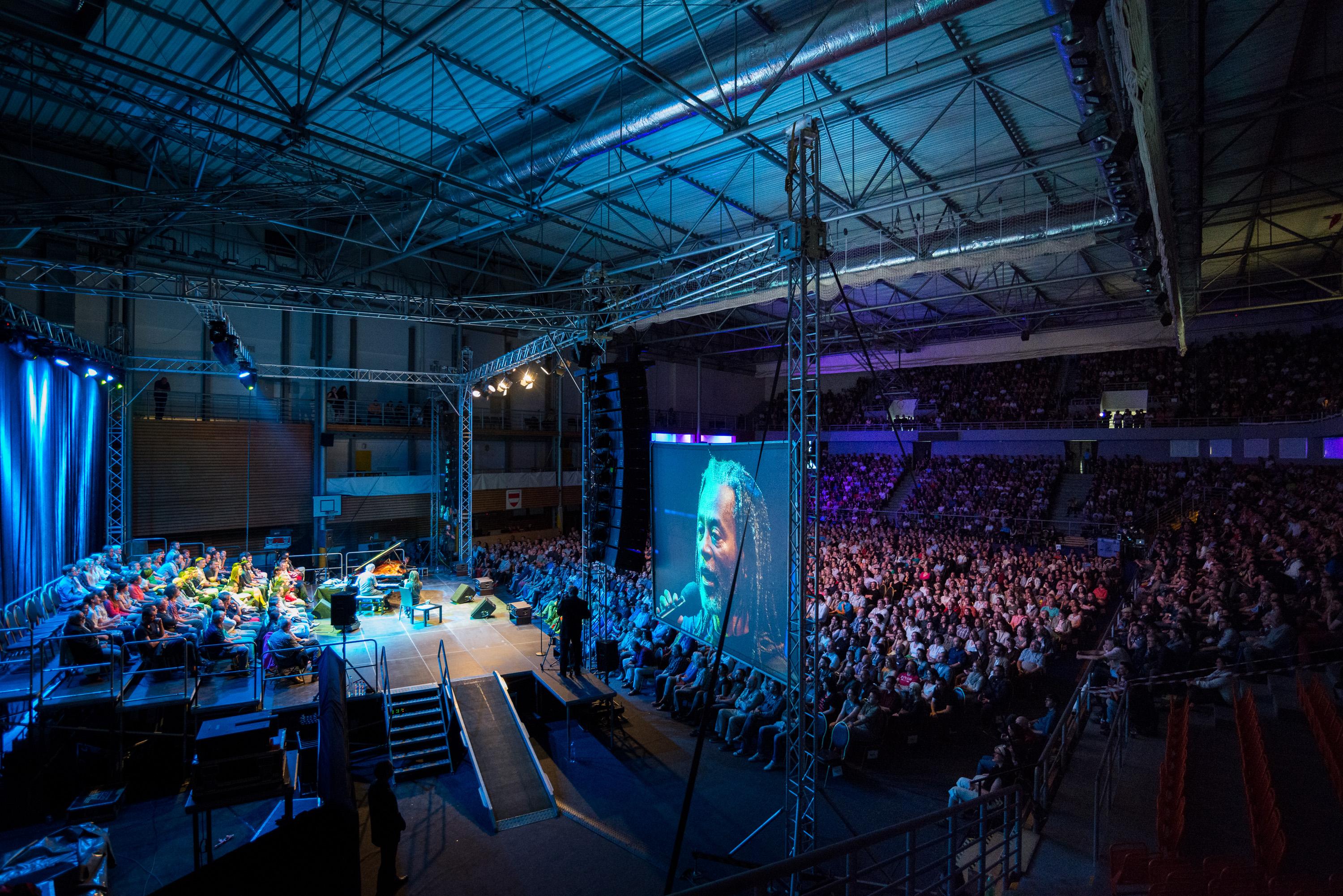 Bobby McFerrin ve vyprodané hale Vodova