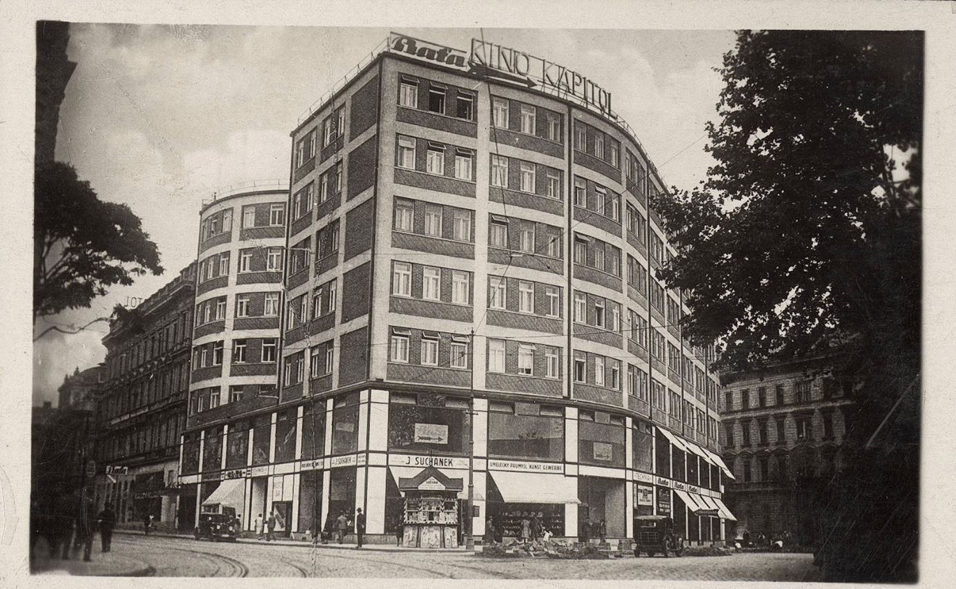 Palác Morava s kinem Kapitol za první republiky
