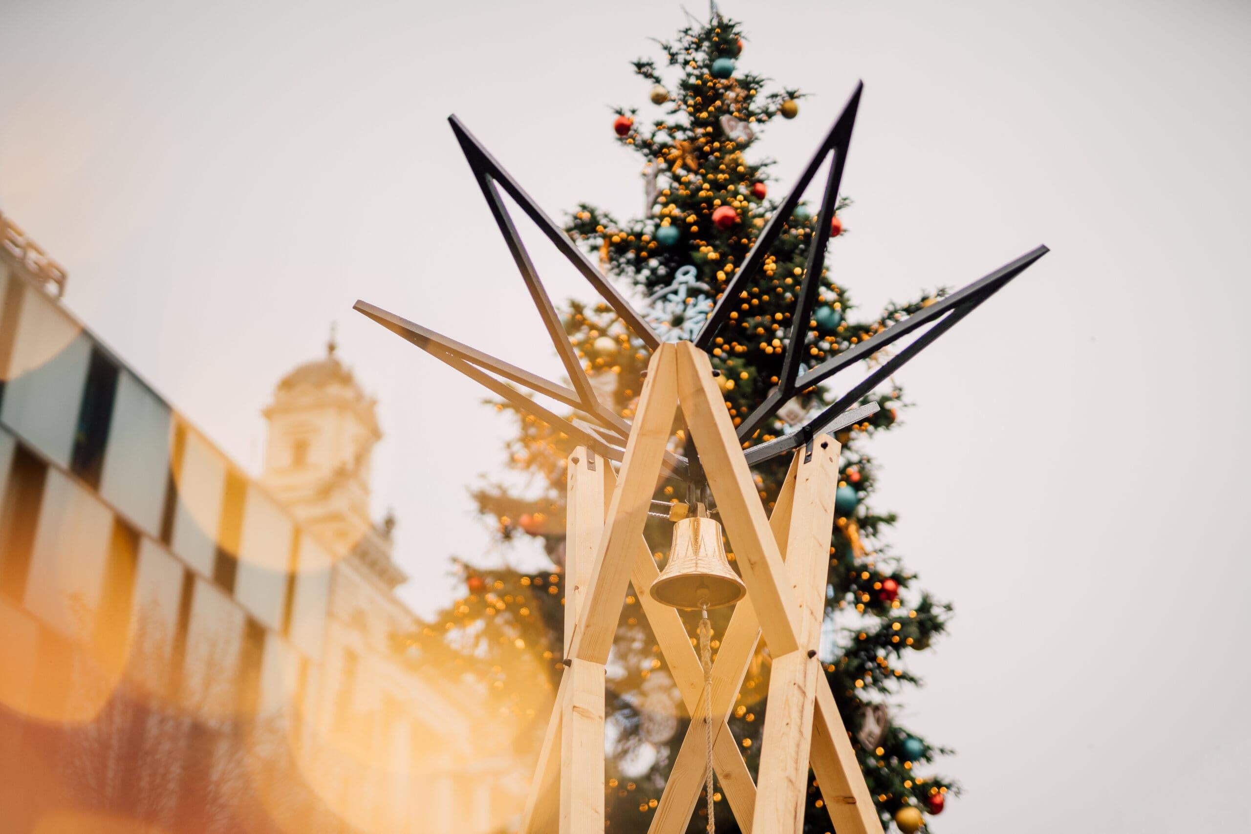 Jedle se rozzáří 21. listopadu přesně v 17:00.