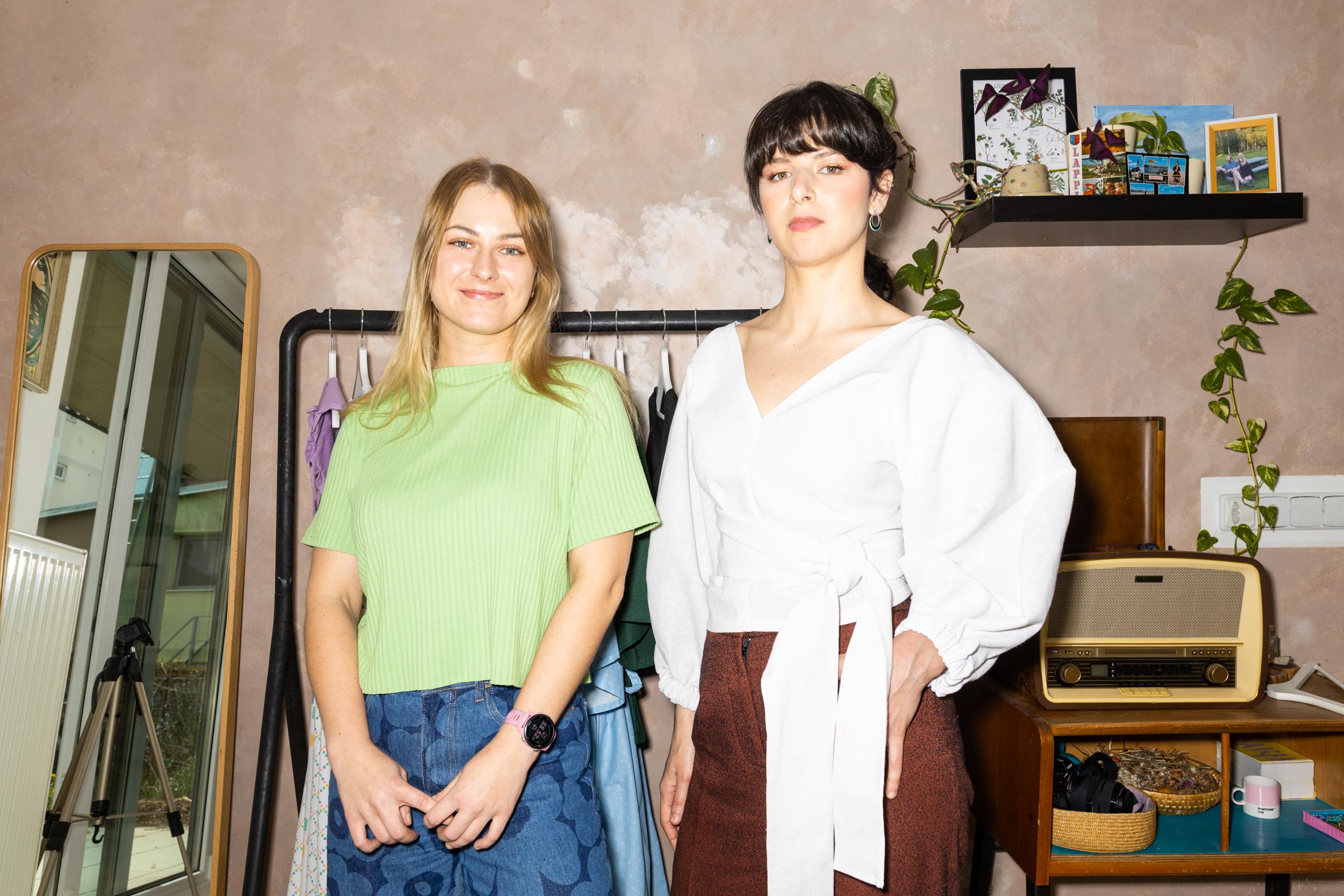 Společná fotografie s návrhářkou Vivianou Bordásovou, která stojí za značkou zkomnaty