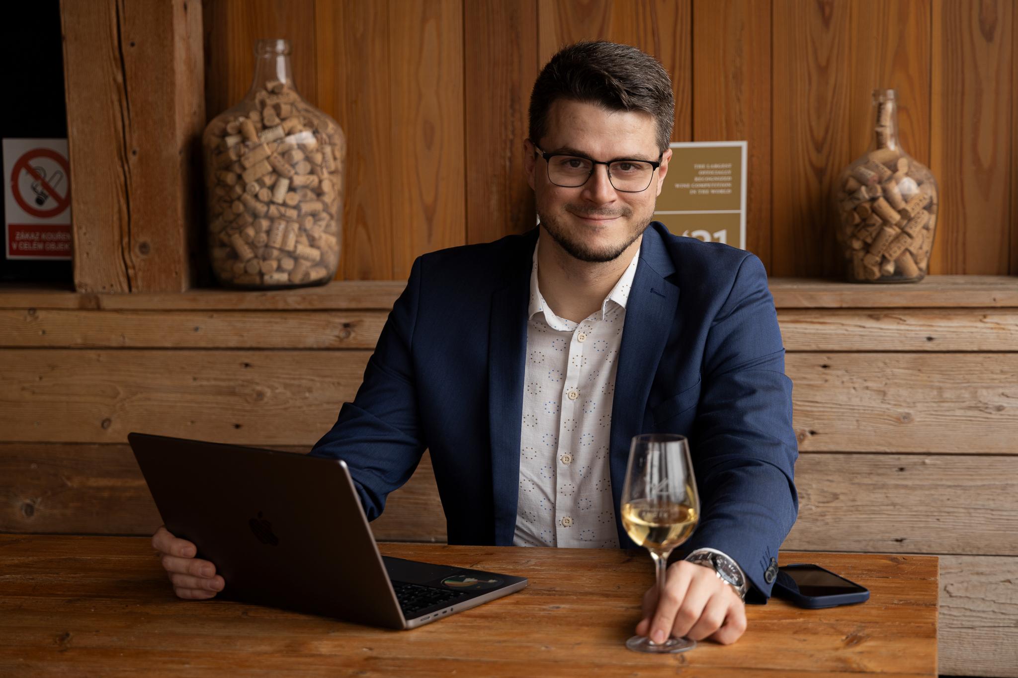 David Lazarov zdůrazňuje, jak moc je důležitá schopnost číst potřeby hostů dřív, než je vysloví.