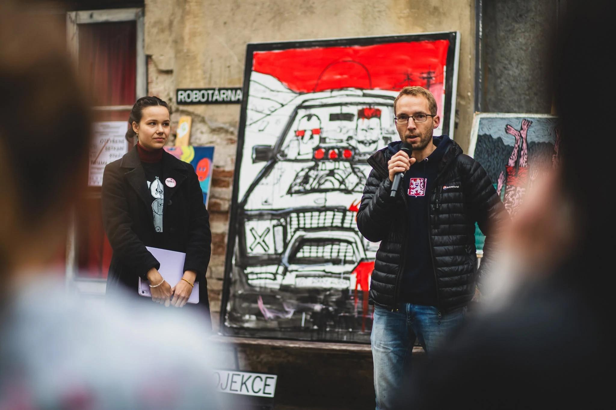 12. ročník mezinárodního komiksového festivalu KOMA nese název Zkratky