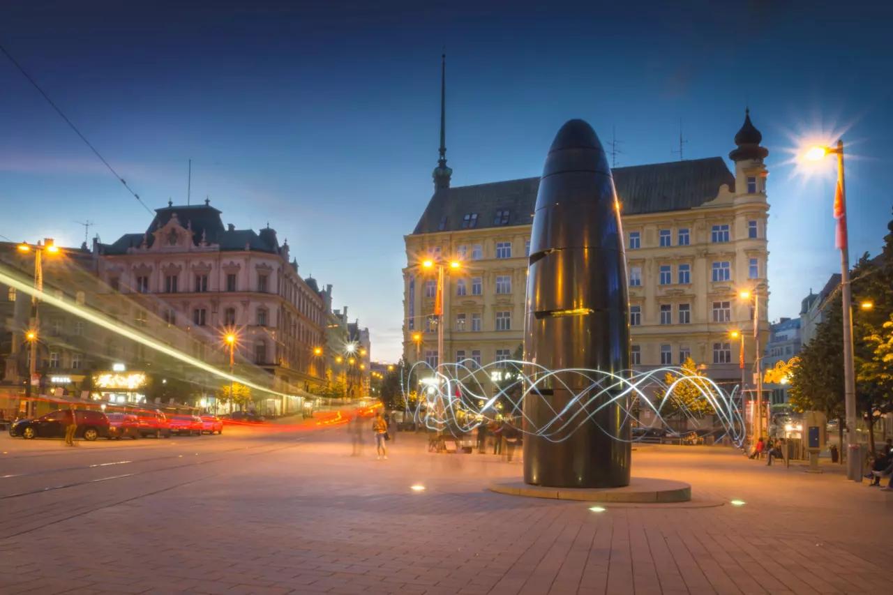 Hodinový stroj na náměstí Svobody