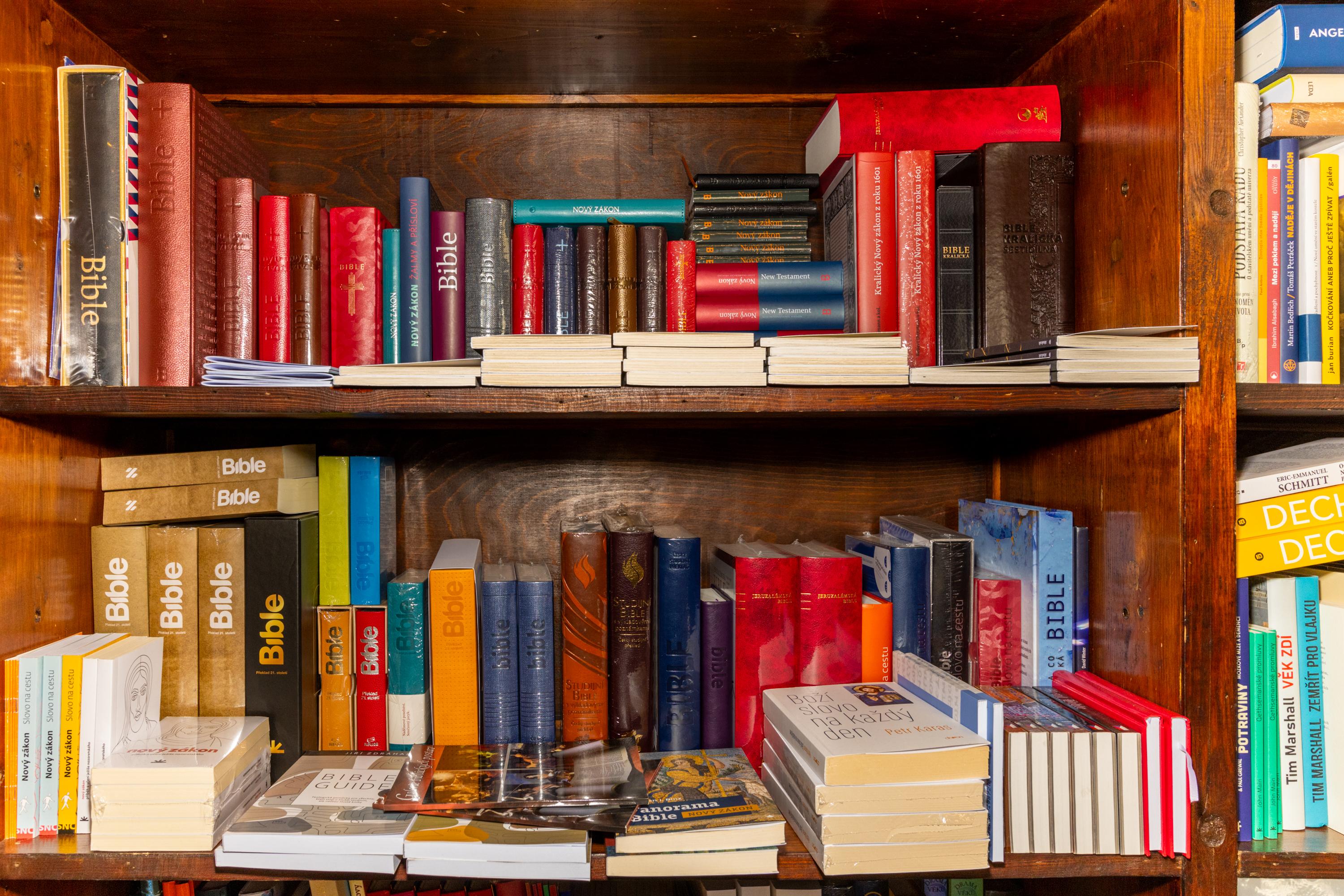 Knihkupectví a galerie Světlo