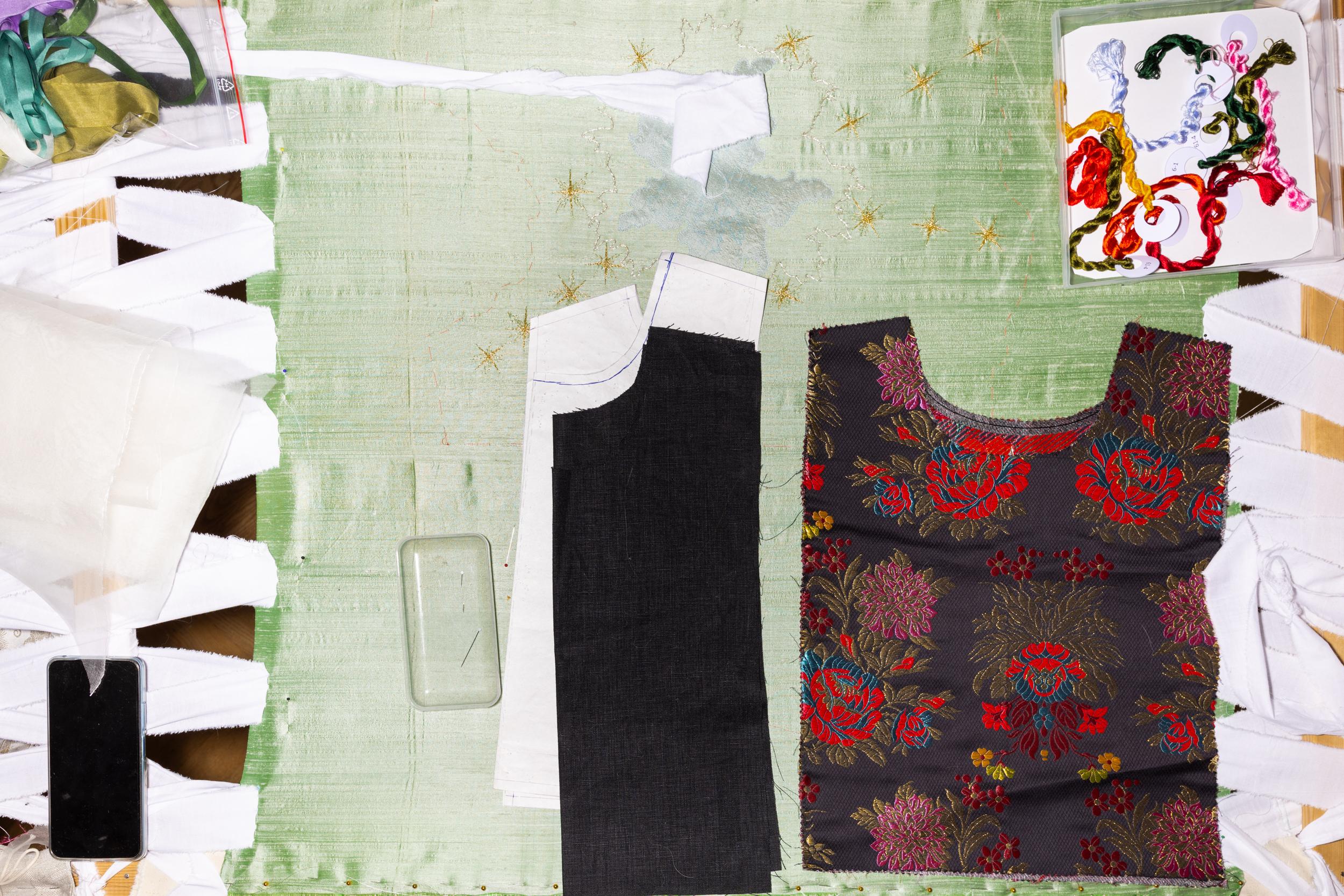 Základem značky KHAKU je, aby se žádný kousek neopakoval