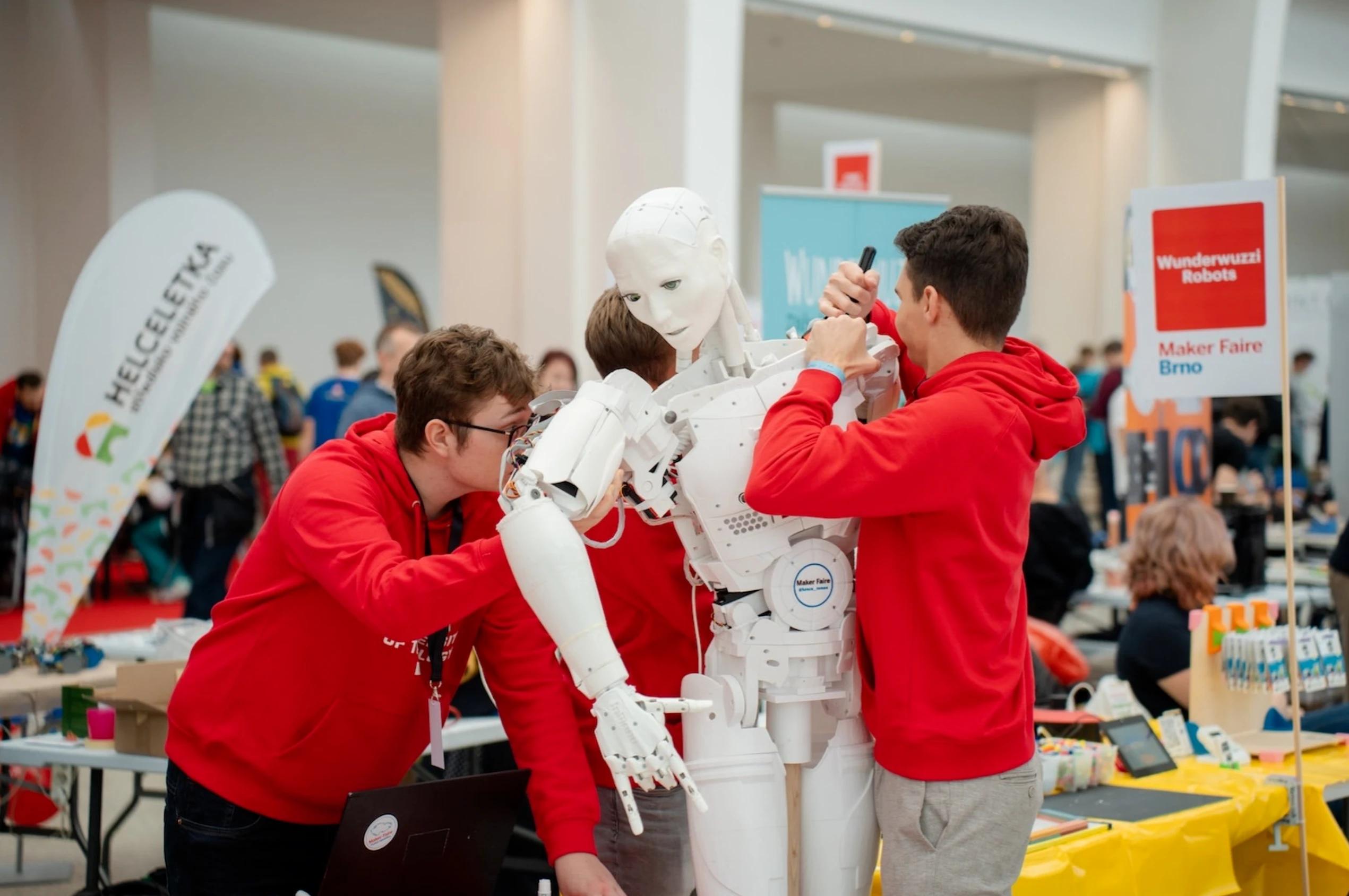 Víkend 17. a 18. října bude na brněnském výstavišti patřit akci Maker Faire Brno