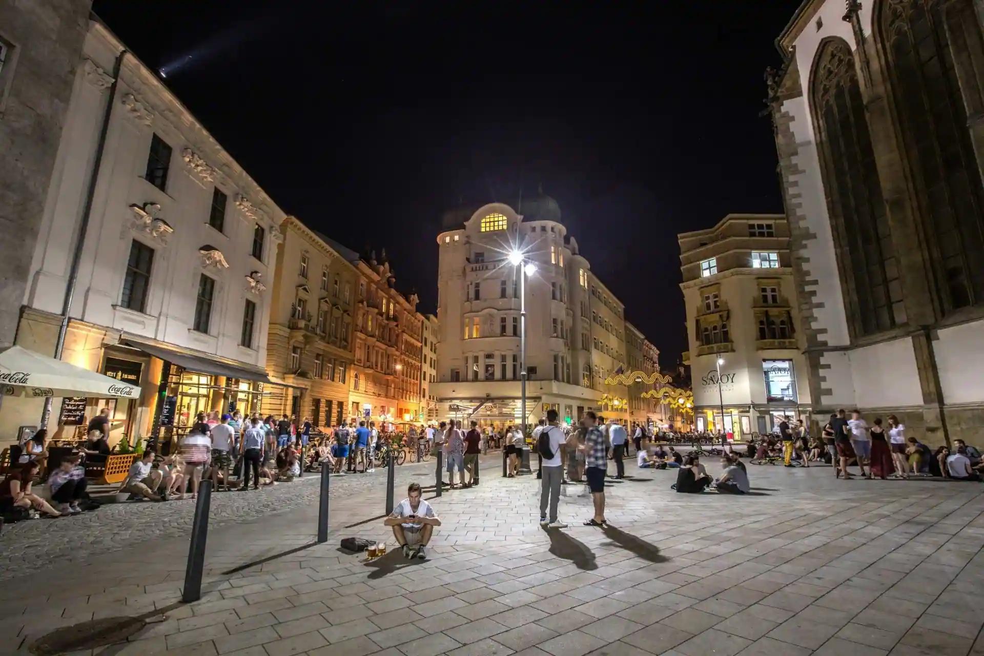 Jakubské náměstí v Brně a slavný výčep Na Stojáka