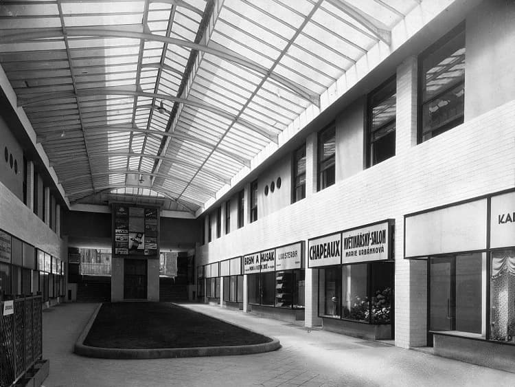 Pasáž v původním Hotelu Passage