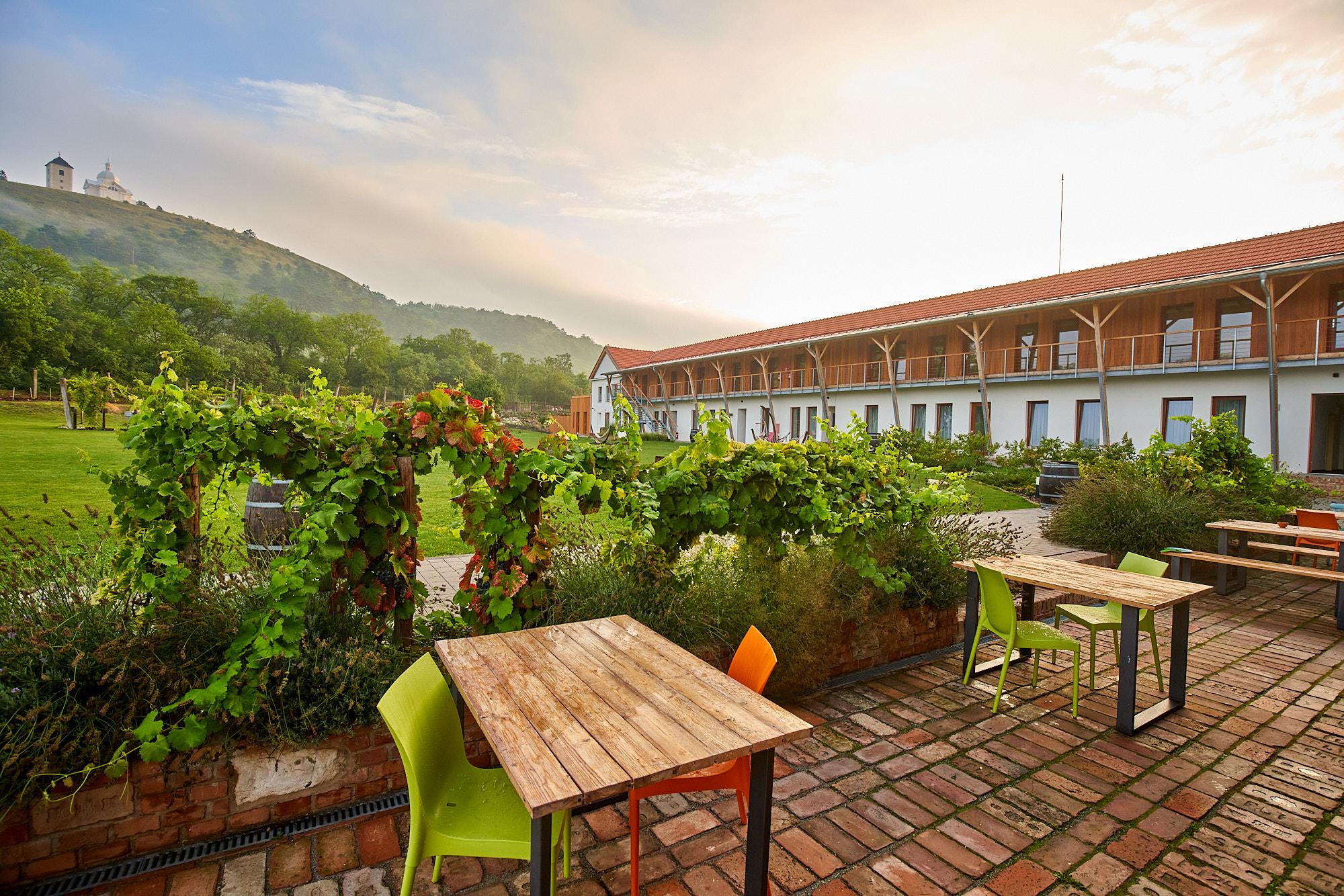 Hotel Ryzlink – stylový odpočinek v srdci vinic s výhledem na Svatý kopeček