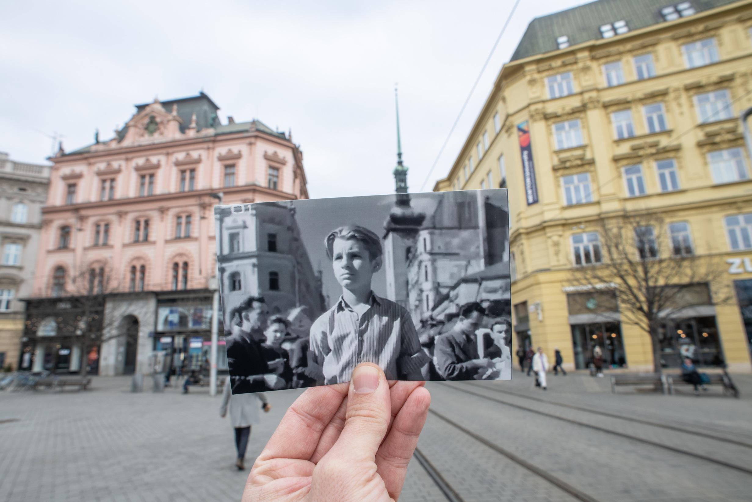 Náměstí Svobody. Z filmu Svědomí (1948)