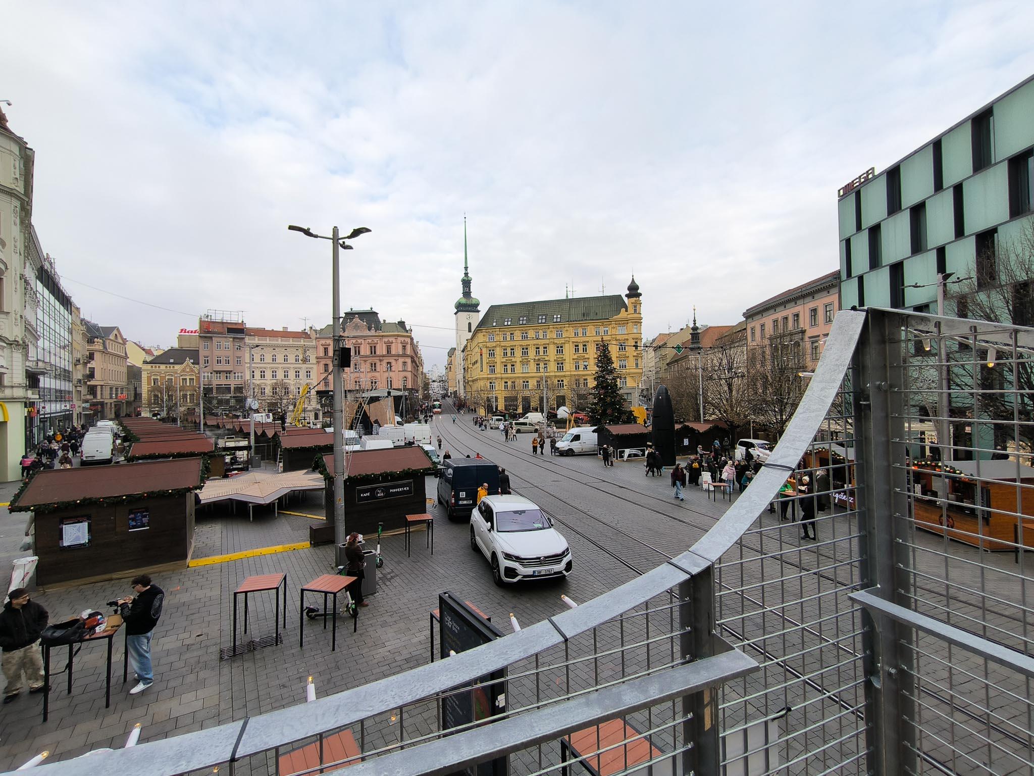 Na náměstí Svobody je letos také speciální vyhlídka. 